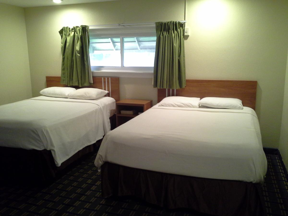 Economy Inn โทนาวานดา ภายนอก รูปภาพ