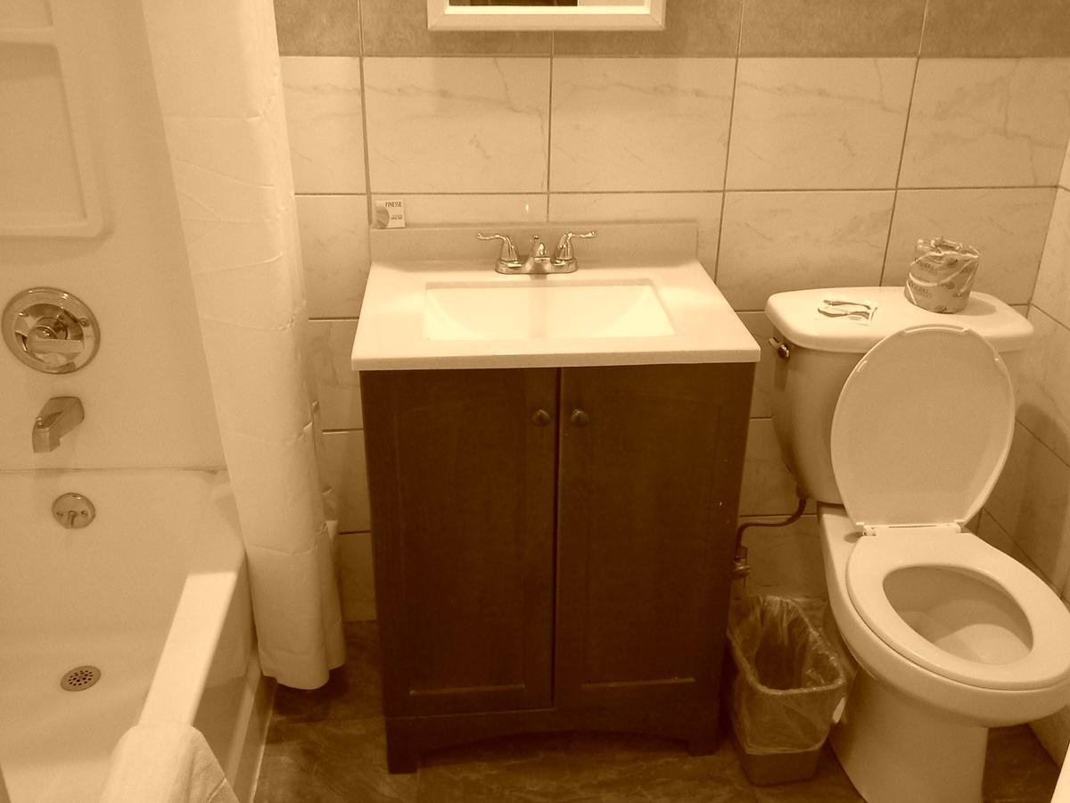 Economy Inn โทนาวานดา ภายนอก รูปภาพ