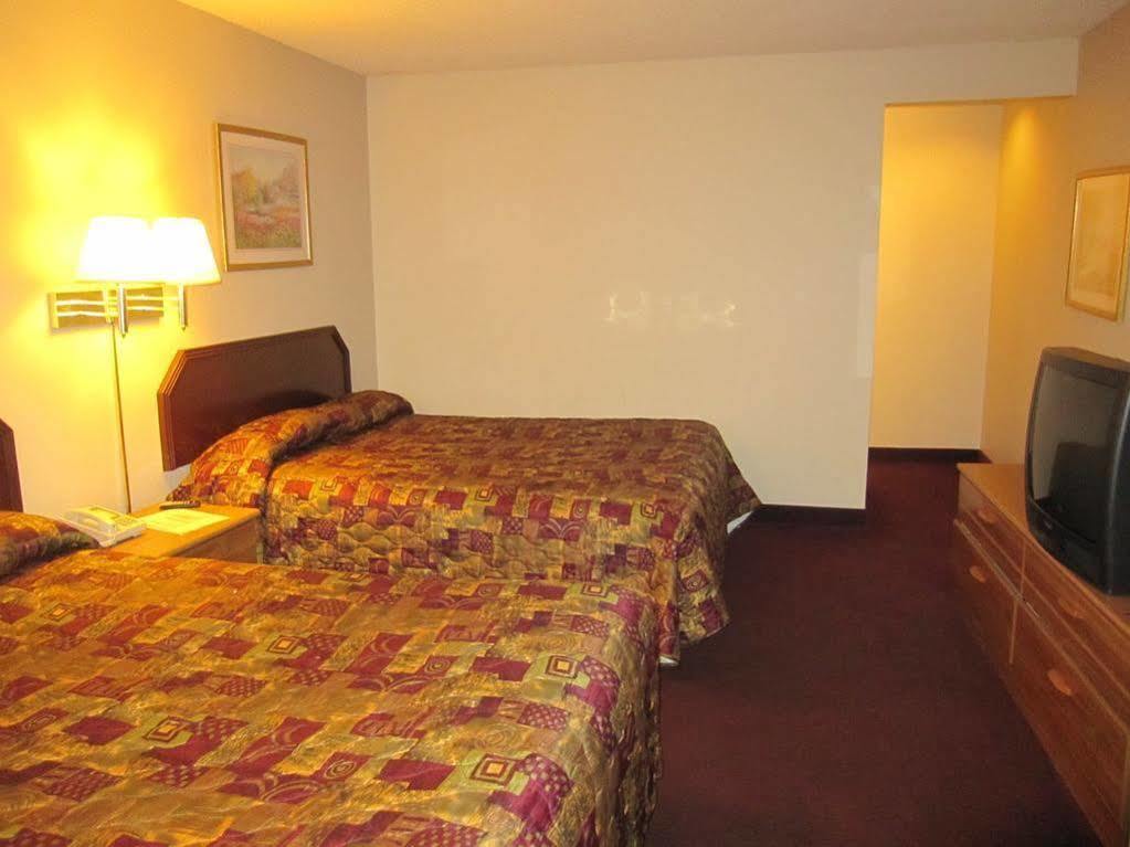 Economy Inn โทนาวานดา ภายนอก รูปภาพ